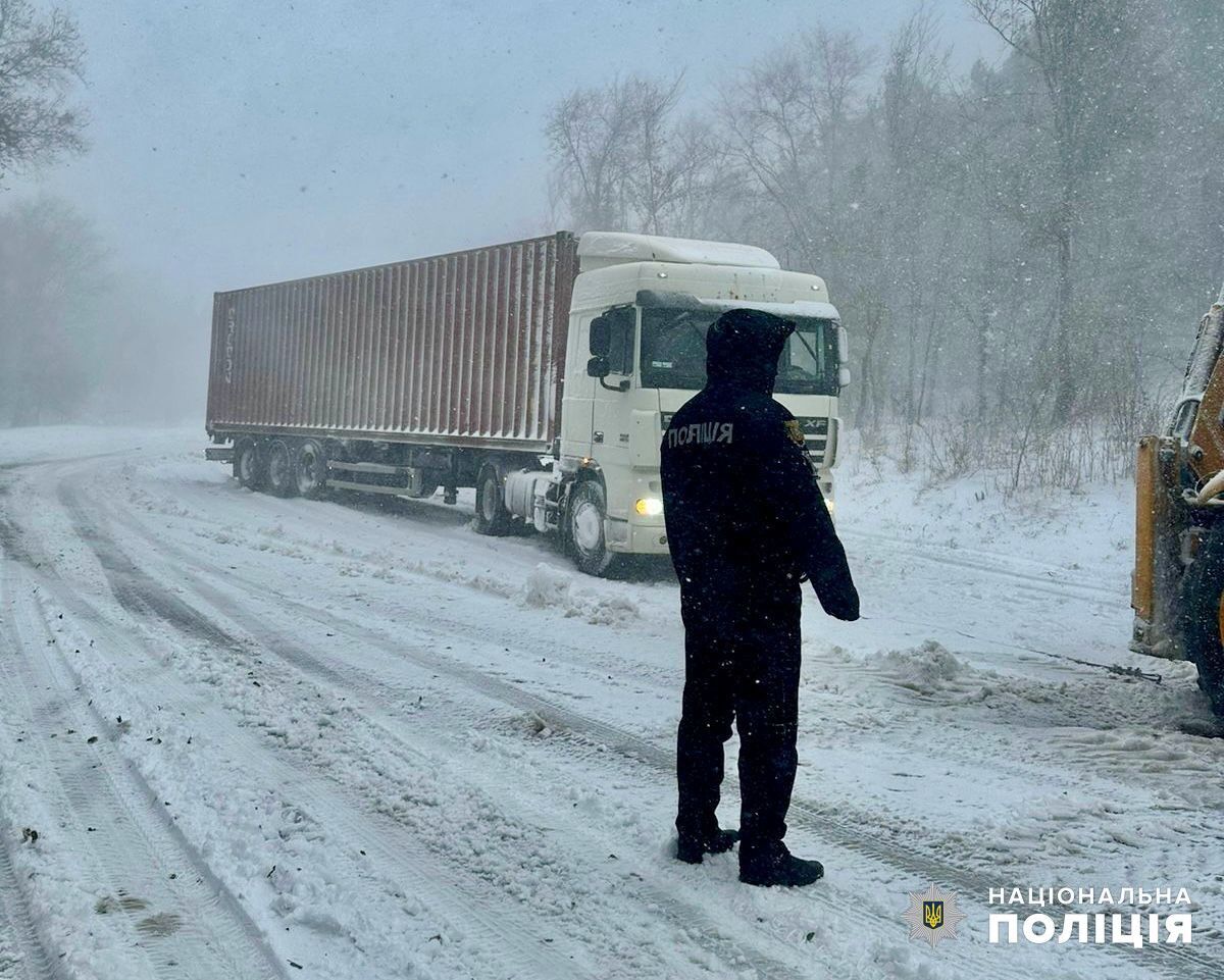 На Одещині за декілька годин снігопаду сталося майже пів сотні ДТП: подробиці