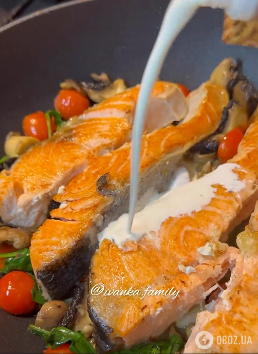 Як смачно і бюджетно приготувати лосось на сковорідці: риба вийде дуже м'якою 