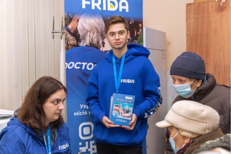 "Я не каліка, я така ж як і ви": в Україні запустили проєкт, який допоможе суспільству зрозуміти постраждалих від мінно-вибухової діяльності