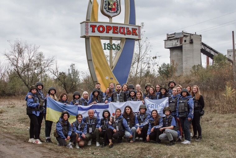 "Я не каліка, я така ж як і ви": в Україні запустили проєкт, який допоможе суспільству зрозуміти постраждалих від мінно-вибухової діяльності