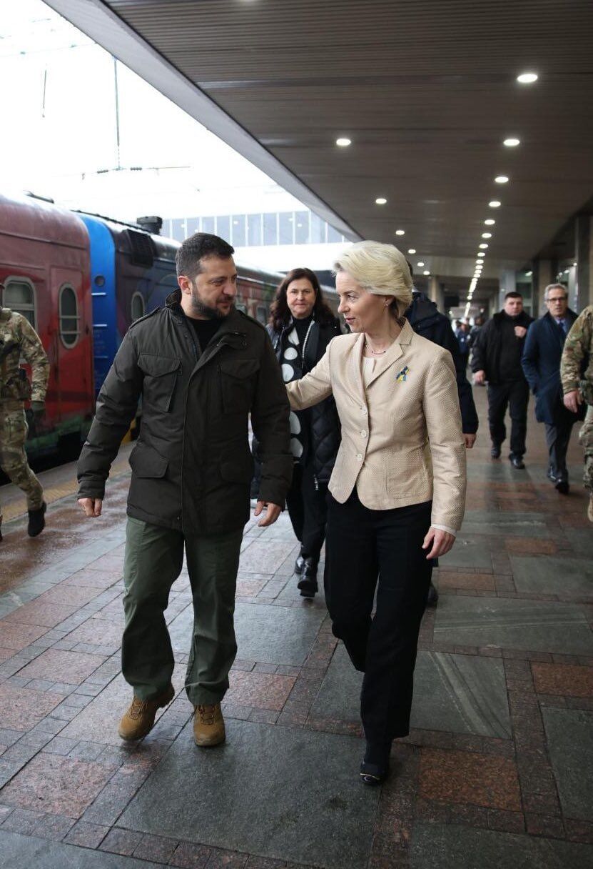 Фон дер Ляєн прибула з візитом до Києва і зустрілася з Зеленським. Всі подробиці, фото і відео