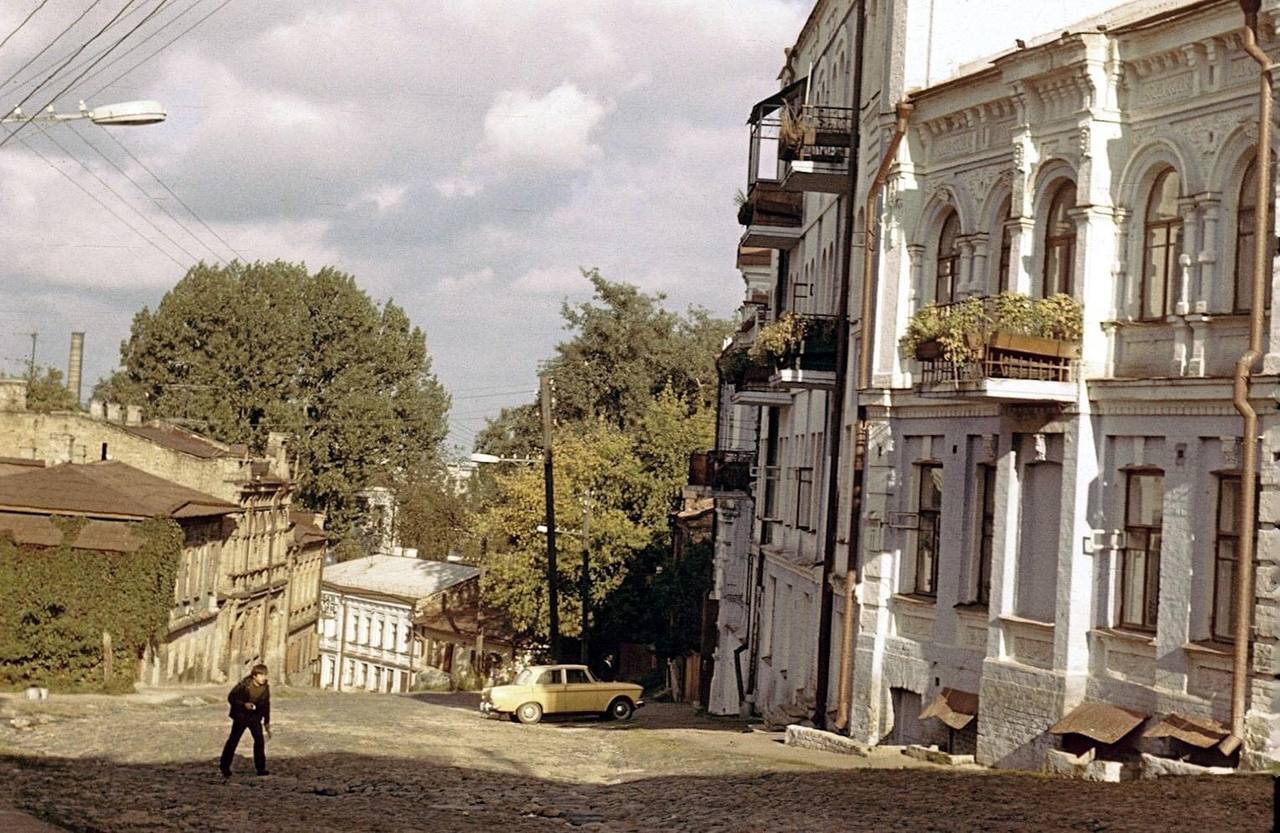 У мережі показали, який вигляд мав Київ на аматорських знімках 1970-х років. Фото