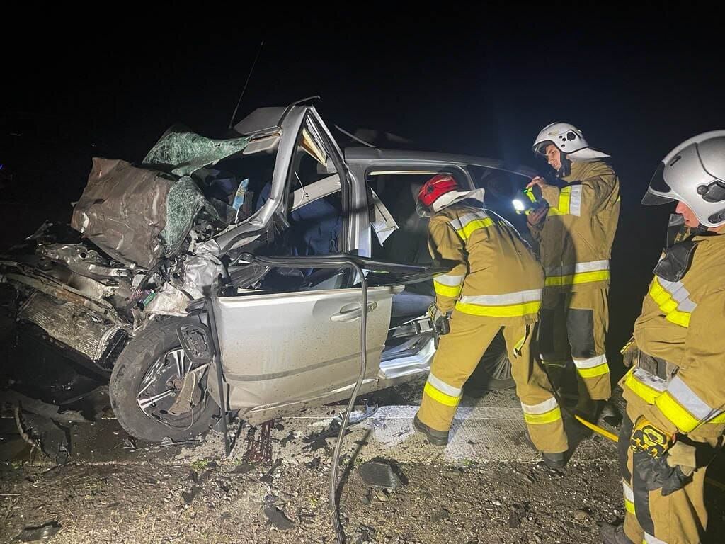 В Николаевской области произошло лобовое столкновение двух автомобилей: оба водителя погибли. Фото