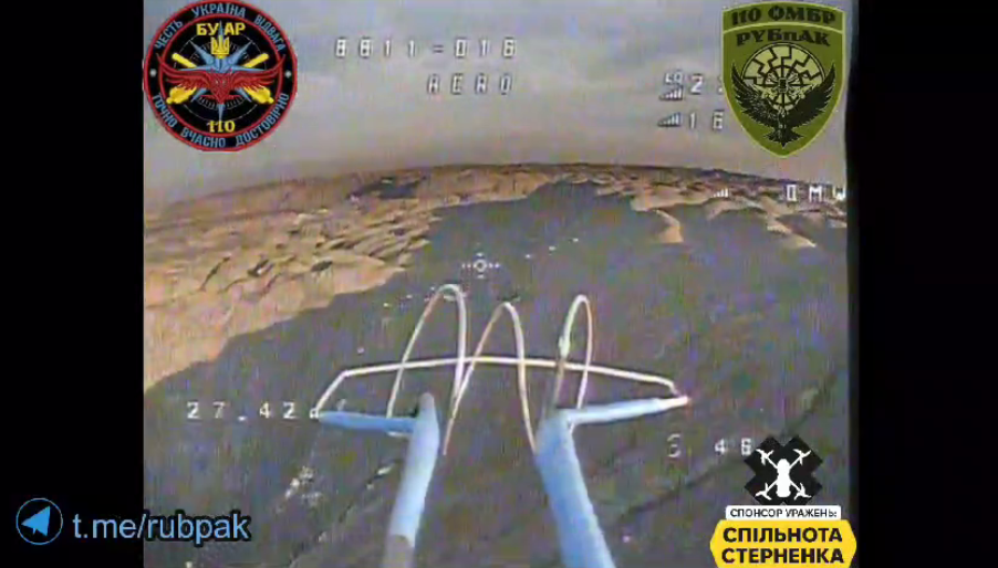 Украинские пилоты FPV-дронов устроили оккупантам террор под Авдеевкой. Видео