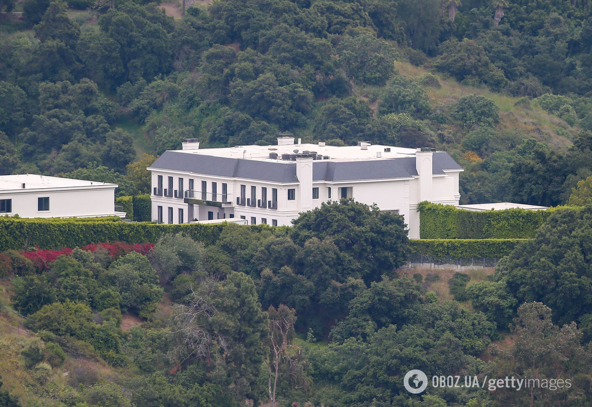Дженнифер Лопес показала свой роскошный дом за $60 миллионов, где живет с Беном Аффлеком. Фото