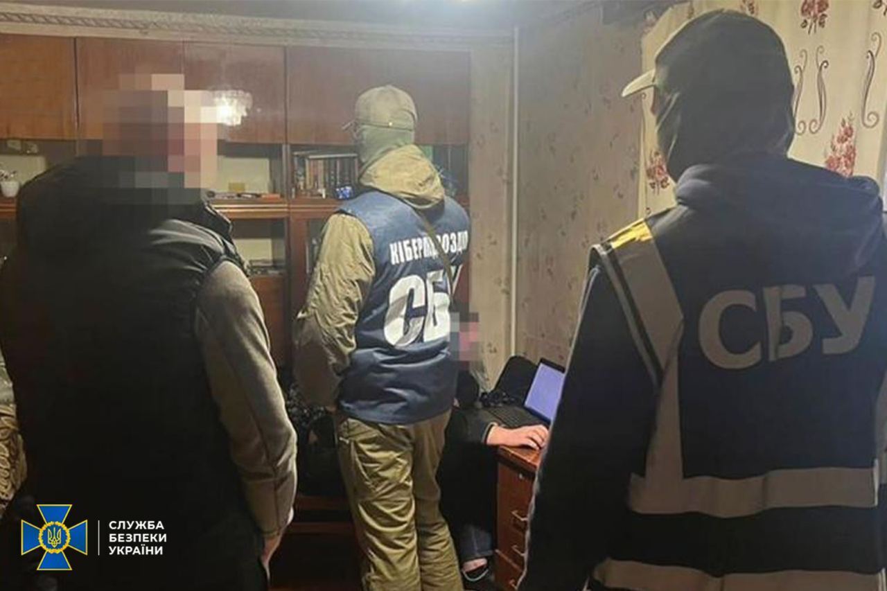 СБУ затримала зрадника, який навів "Іскандер" на житлові будинки у центрі Харкова: тоді серед загиблих була дитина. Фото