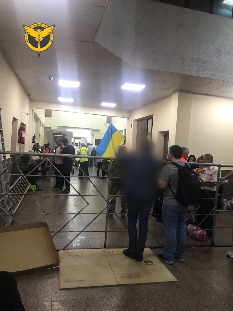 В ГУР показали первые кадры эвакуации украинцев из сектора Газа: сколько людей удалось вывезти в первой группе