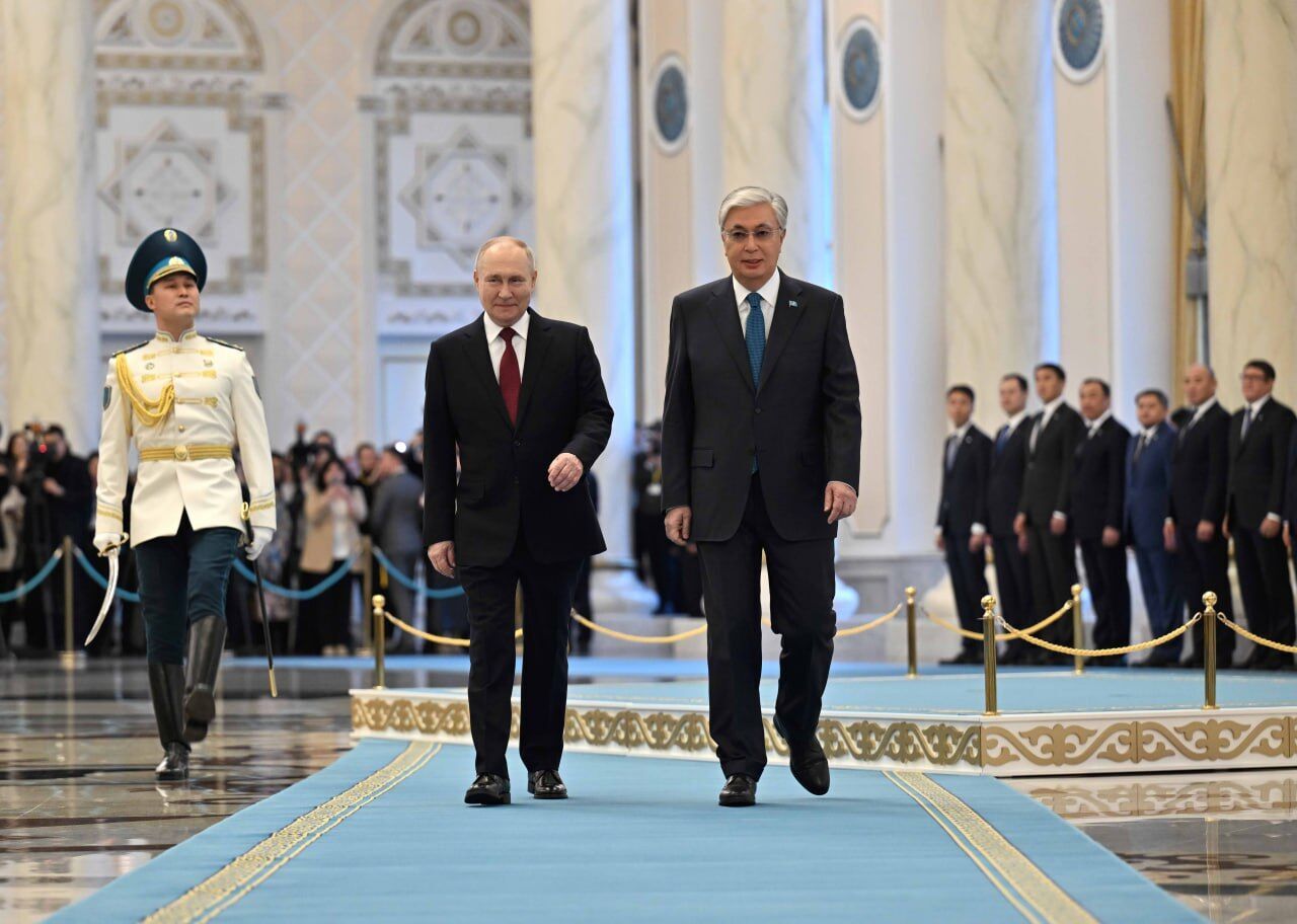 Путін під час візиту в Казахстан знову не зміг вимовити ім'я Токаєва, той не залишився в боргу. Відео