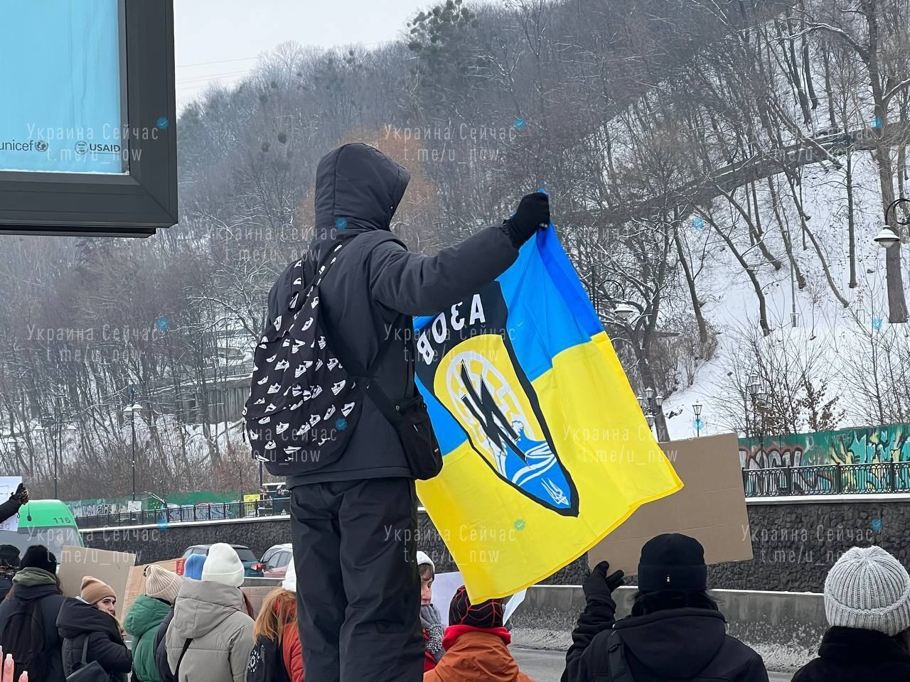 "Вы свободны потому, что они в плену": в Киеве провели акцию в поддержку пленных защитников Украины. Фото и видео