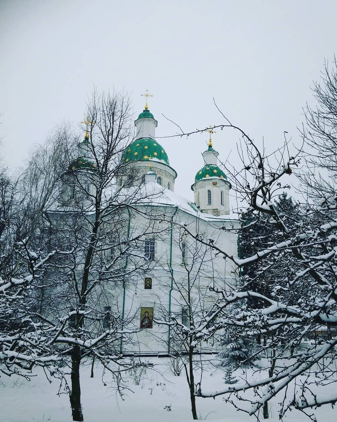 Подорож святинями: топ найкрасивіших монастирів України