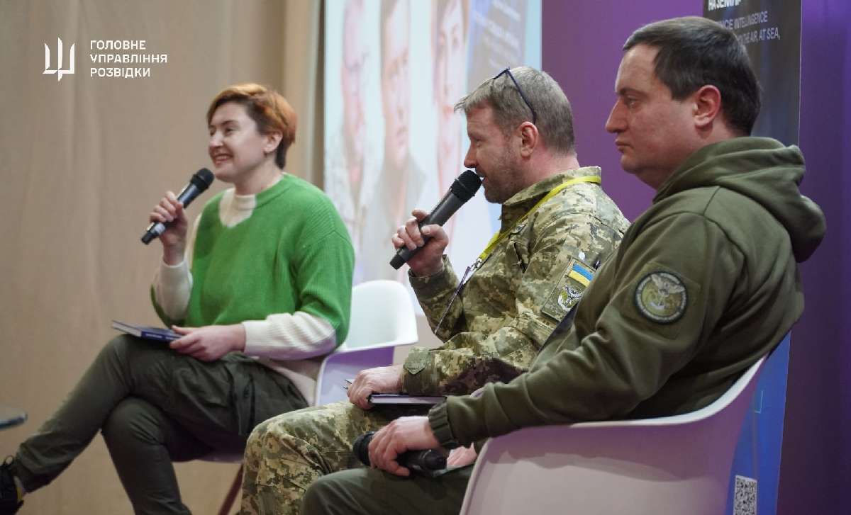 На фестивалі  Kyiv Book Weekend презентували книгу Артема Шевченка про воєнну розвідку України
