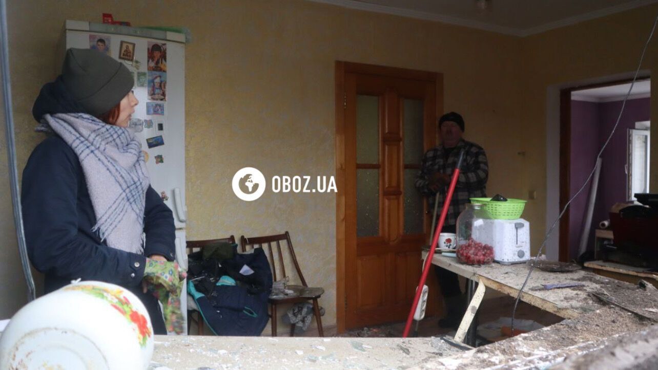 Воронка глубиной четыре метра и уничтоженный дом: новые фото и видео последствий ракетной атаки на Киев 11 декабря