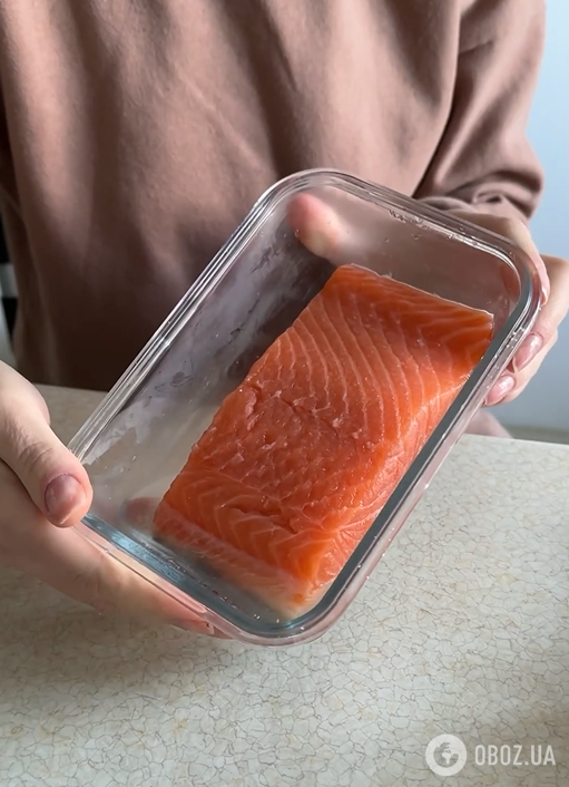 Найпростіший рецепт засоленої червоної риби: знадобиться всього 3 інгредієнти