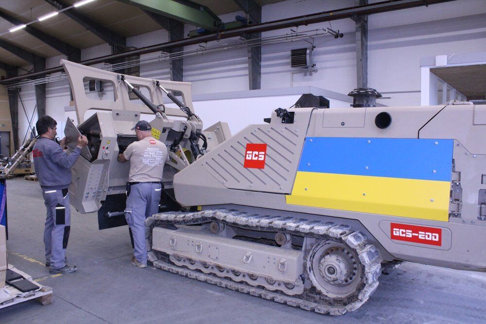 Швейцария передаст Украине 60 машин для разминирования: что о них известно. Фото