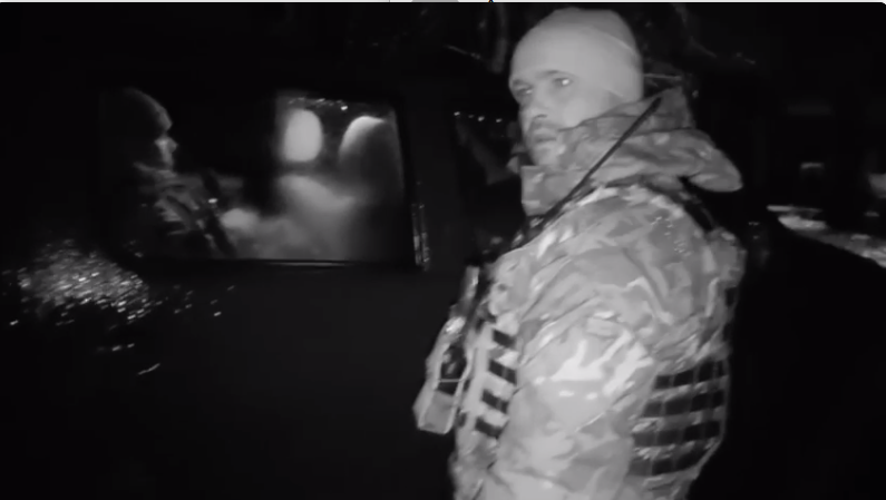"Наши герои": Зеленский показал видео с воинами бригады ВСУ, которая отбила  террикон в пределах Горловки и подняла флаг Украины
