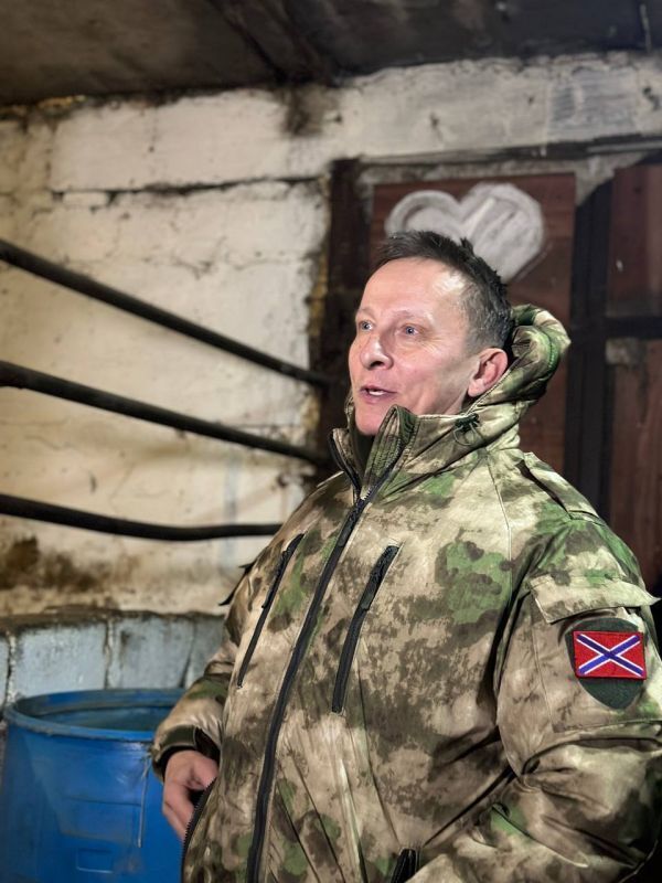 "Відступати нема куди, позаду морг": путініст Охлобистін засвітився на окупованому Донбасі. Фото