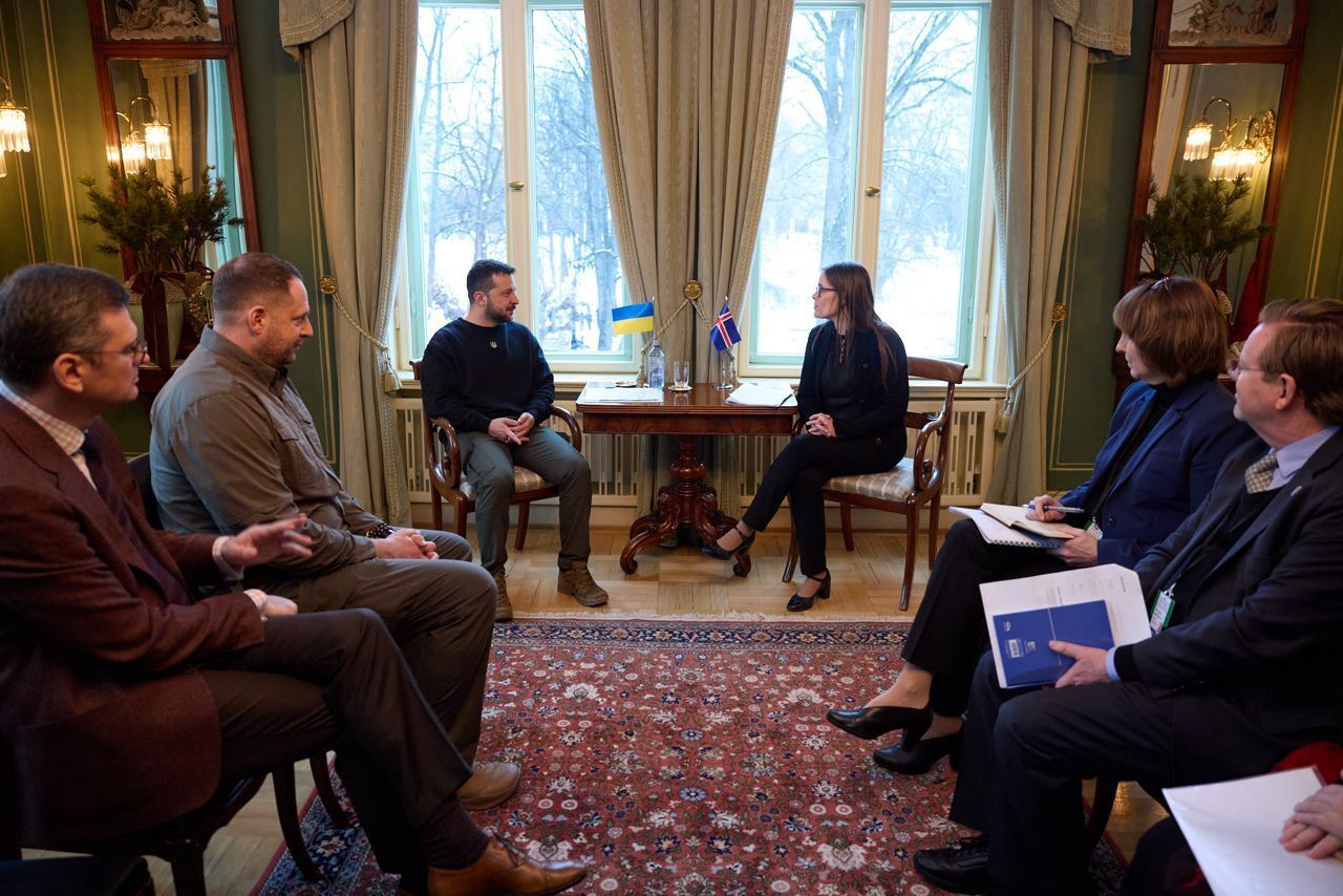Зеленський в Осло зустрівся з лідерами Фінляндії, Швеції, Данії та Ісландії і подякував за десятки пакетів оборонної допомоги. Фото