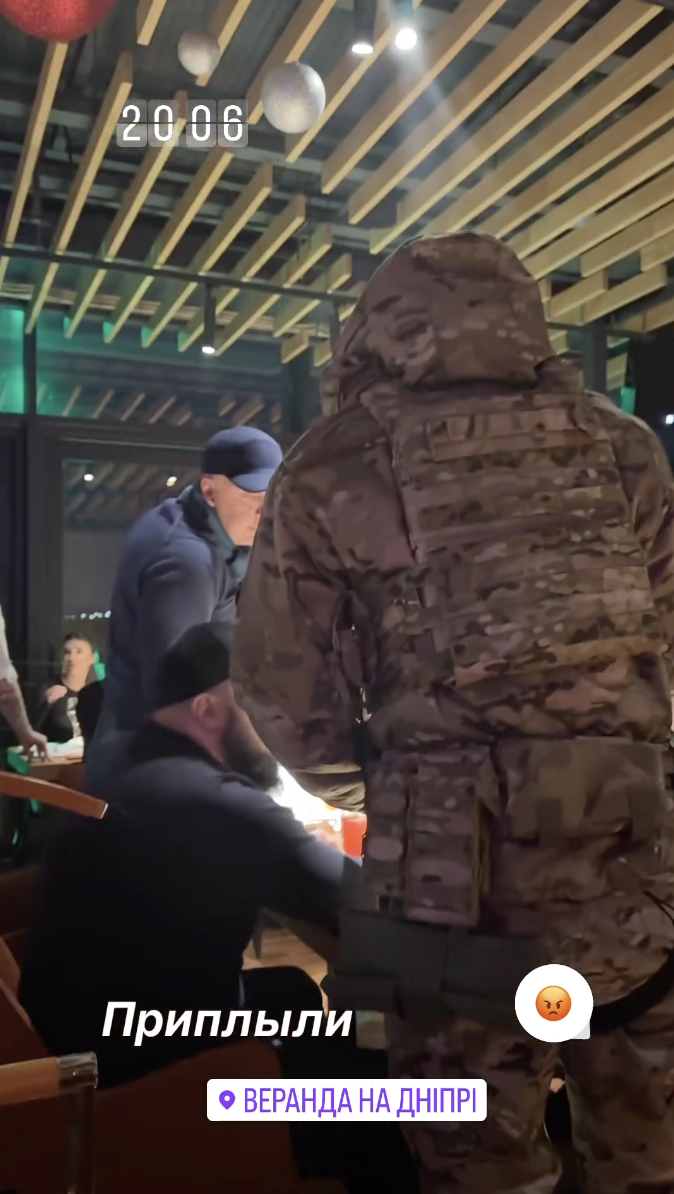 В элитном киевском ресторане силовики проверяли документы: в СБУ объяснили причину. Видео