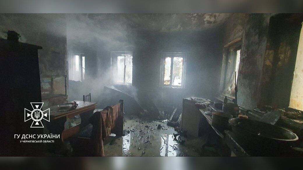 На Чернігівщині в пожежі загинули мати і двоє її дітей: з'явилися деталі трагедії. Фото