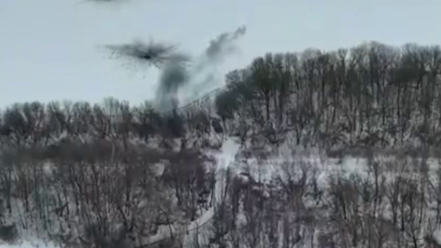 Украинские воины отминусовали вражескую технику в Курской области: эффектное видео