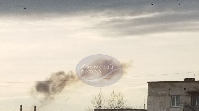 В окупованій Керчі прогриміла серія вибухів, піднявся дим. Фото