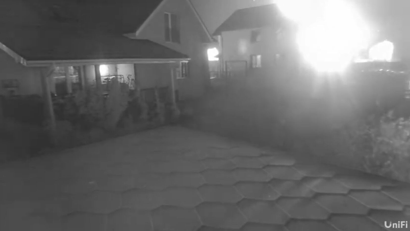 Возле дома Шабунина взорвался российский дрон во время ночной атаки: момент попал на видео
