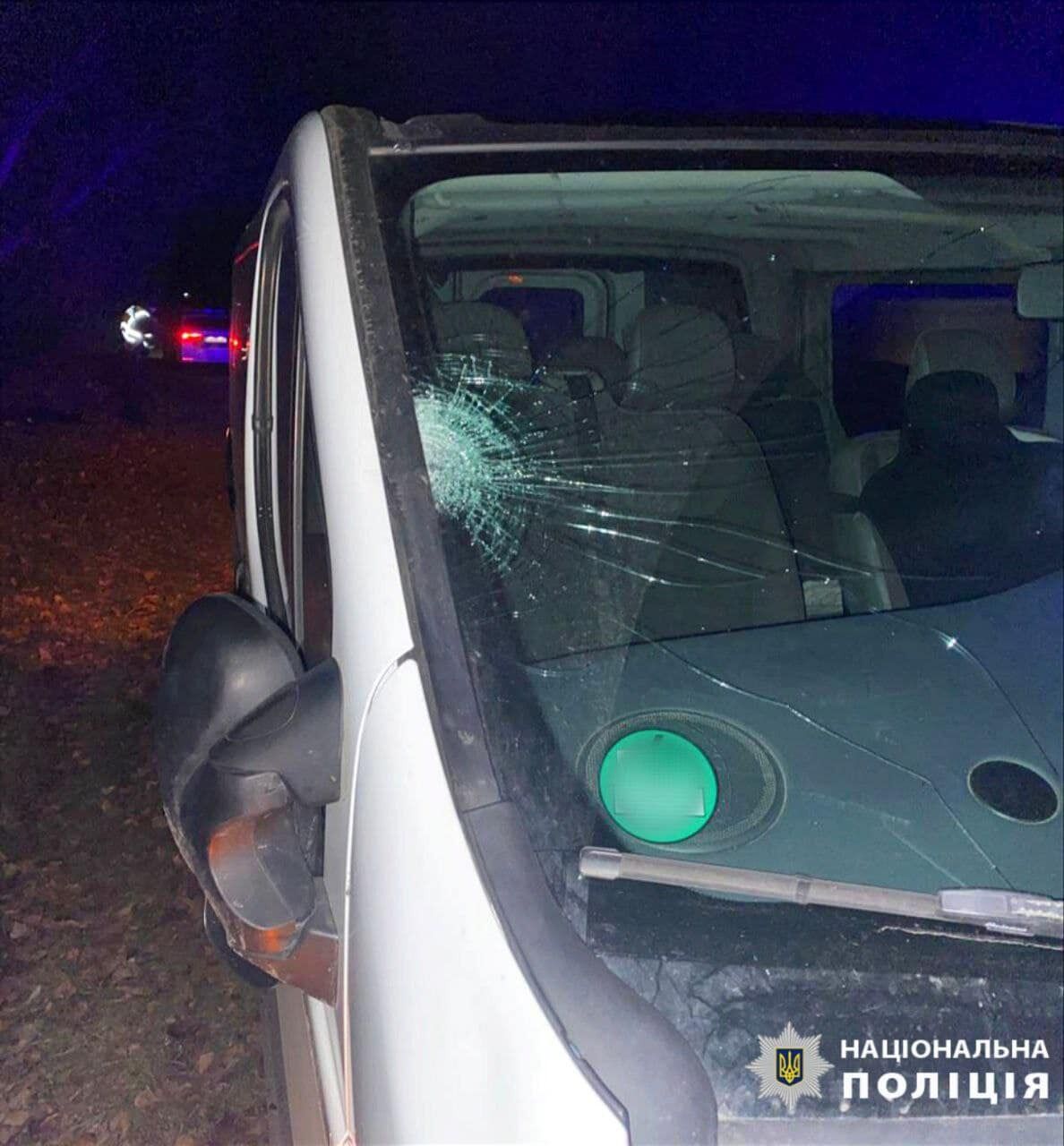 На Київщині автомобіль Opel збив на смерть пішохода. Фото