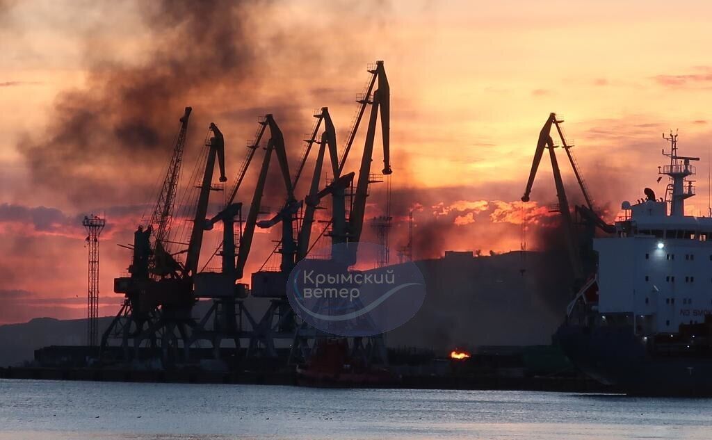 Большая потеря для РФ: сколько стоил уничтоженный в Феодосии корабль оккупантов "Новочеркасск"