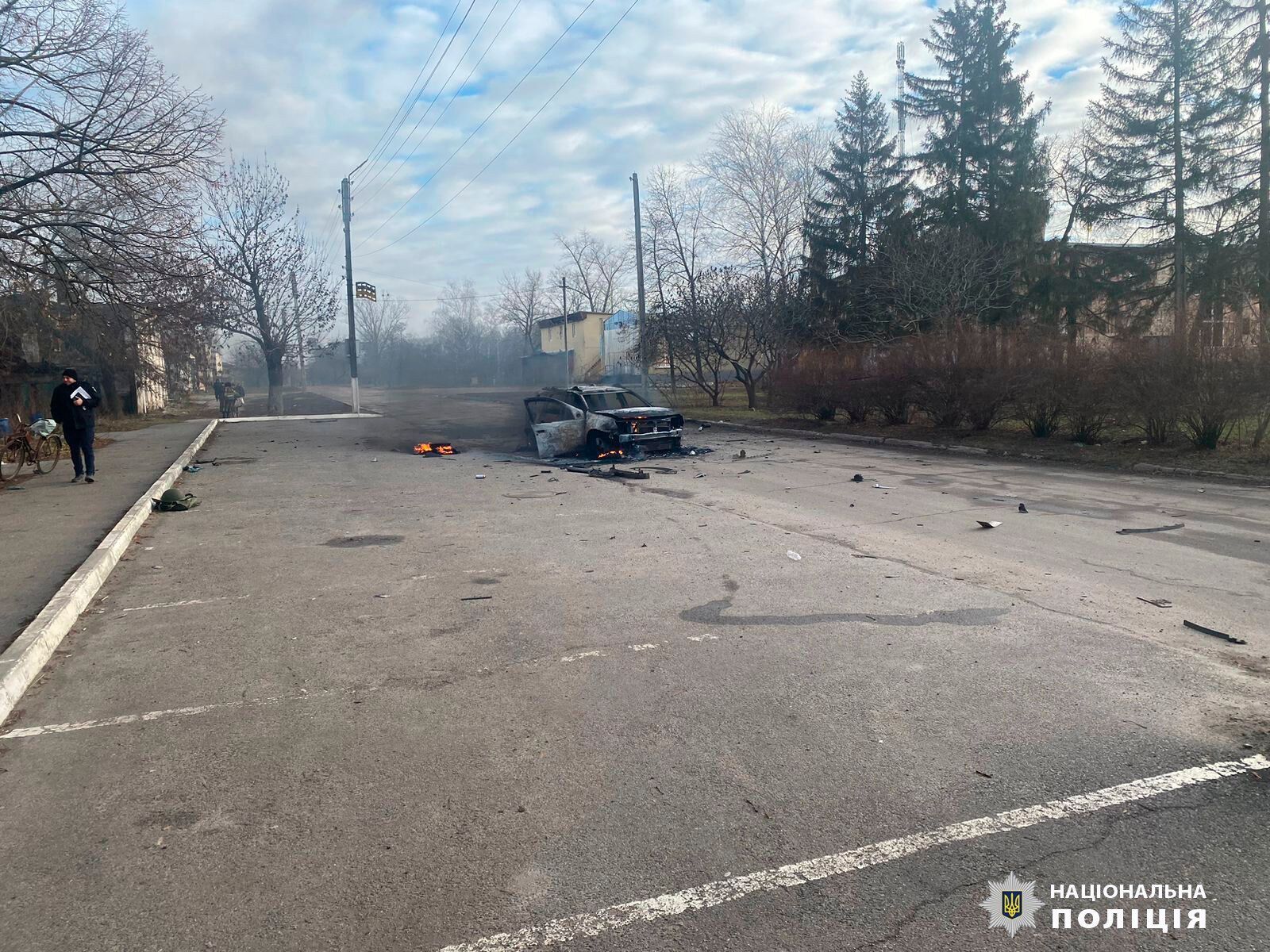 Оккупанты ударили по Волчанску на Харьковщине, загорелось авто: есть погибшая и пострадавшая. Фото
