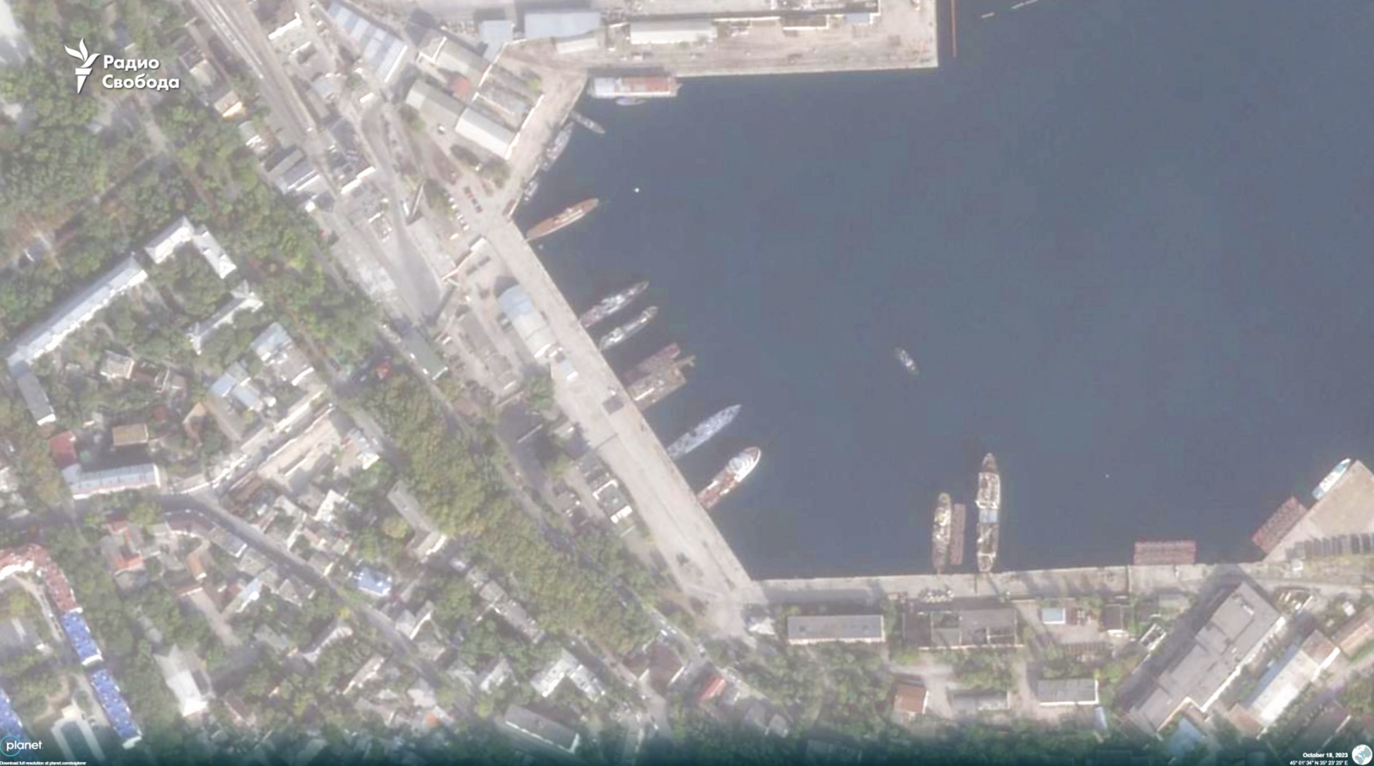 Россия перебрасывает корабли из Феодосии после уничтожения "Новочеркасска". Фотофакт