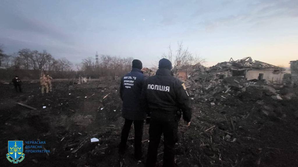 Россияне обстреляли ракетами Смелу в Черкасской области: поврежден 51 дом, есть пострадавшие. Фото