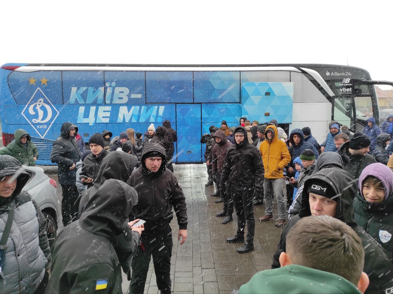 Матч "Динамо" в Ужгороді скасовано після відбою повітряної тривоги
