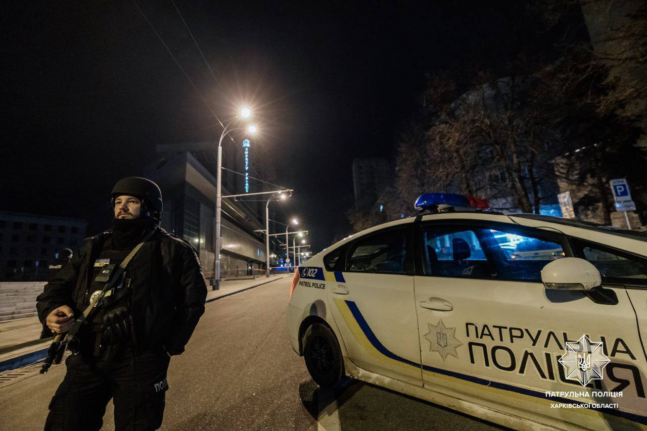 Патрульные полицейские в Харькове