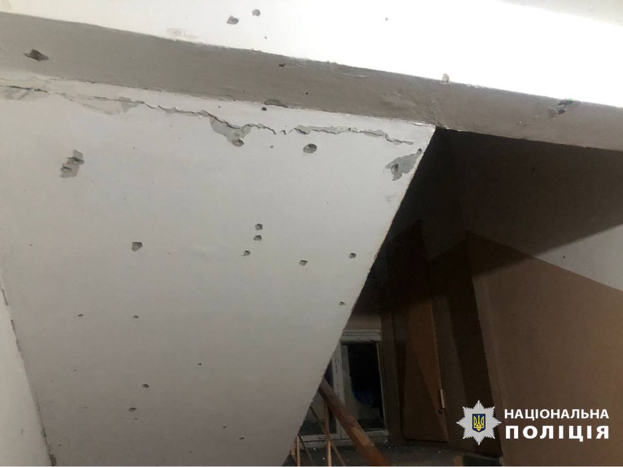 На Київщині 15-річний хлопець під час конфлікту підірвав гранату у під’їзді будинку: є постраждалі. Фото