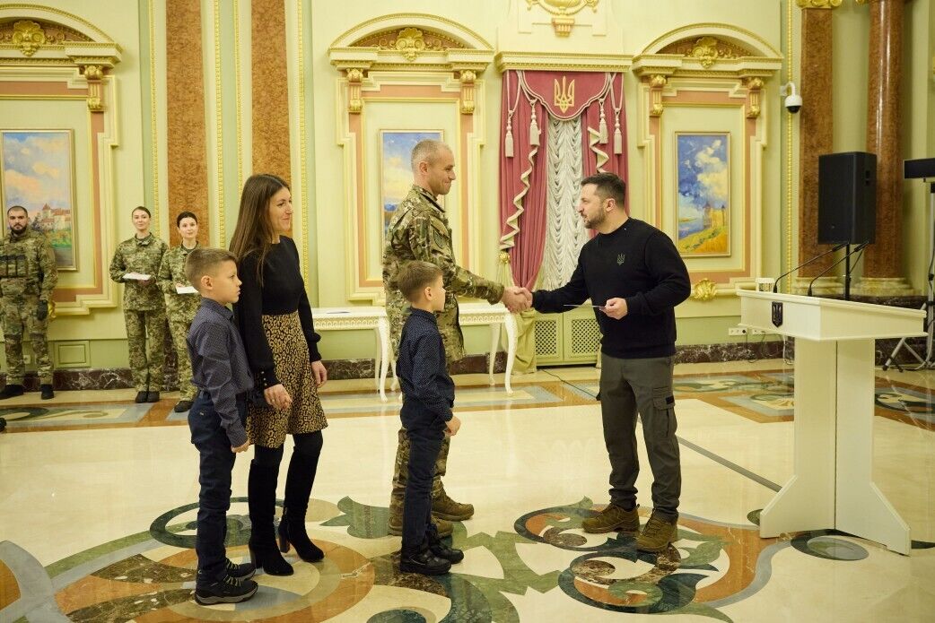 Зеленський: усі, кому присвоєно Героя України за час війни, гарантовано отримають власне житло