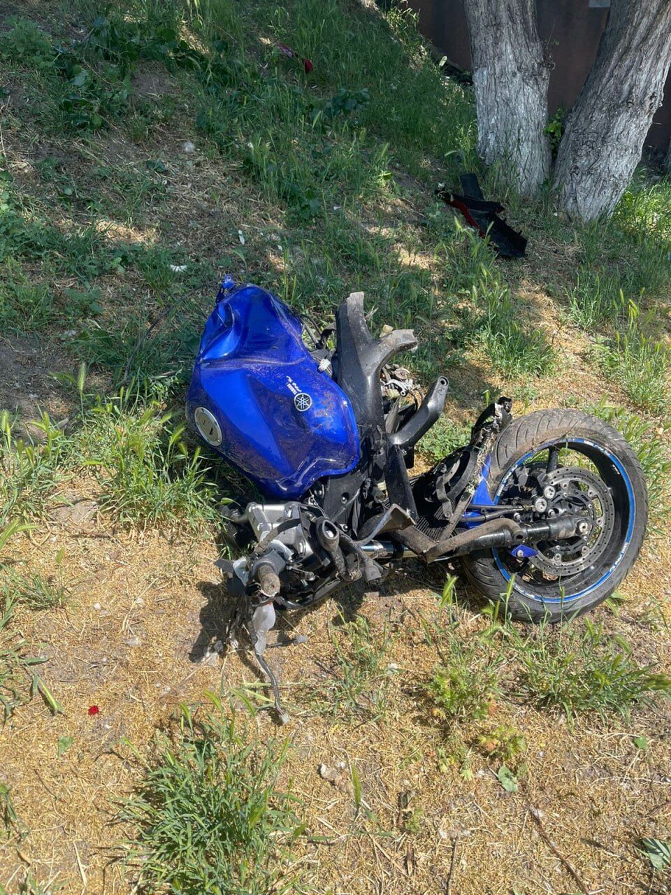 На Київщині п’яний мотоцикліст протаранив легковик та збив на смерть пішохода: суд виніс вирок. Фото