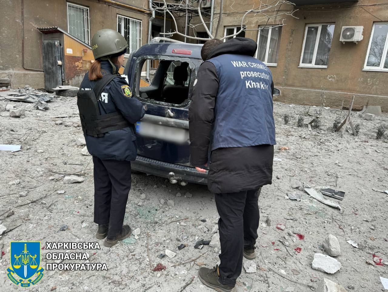 Війська Росії вночі вдарили по Харкову: є влучання і постраждалі. Фото й відео