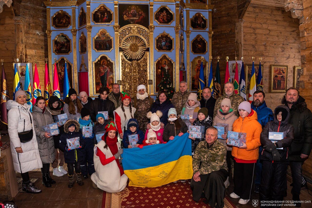 "Святой Николай в пикселе": Наев рассказал об особой акции для детей и раненых военных. Фото