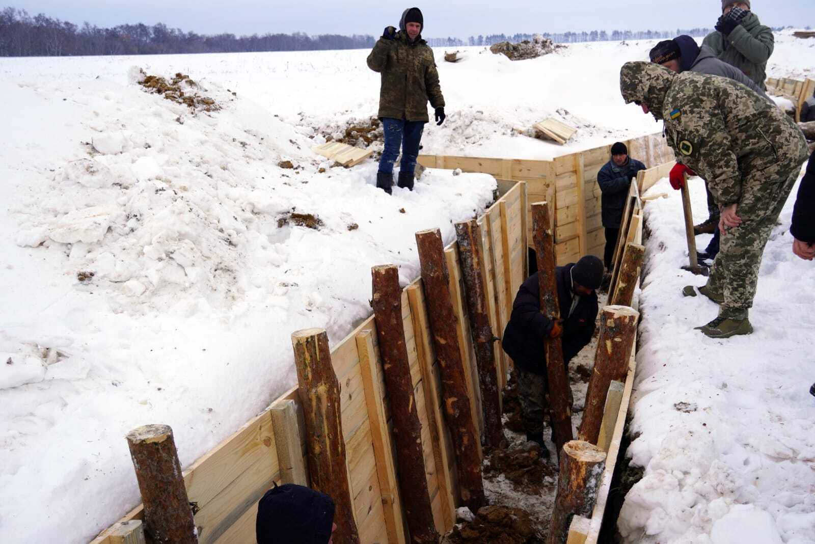 На Сумщині, яка межує з Росією, посилюють фортифікаційні споруди: фото