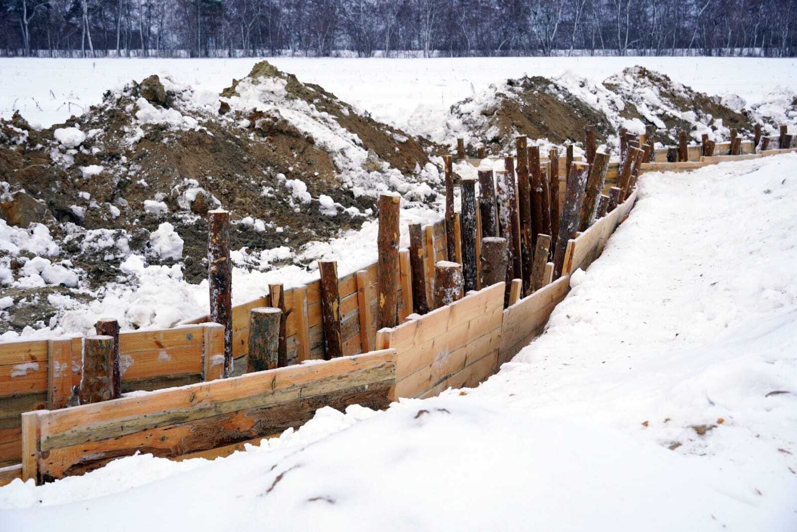 В Сумской области, которая граничит с Россией, усиливают фортификационные сооружения: фото