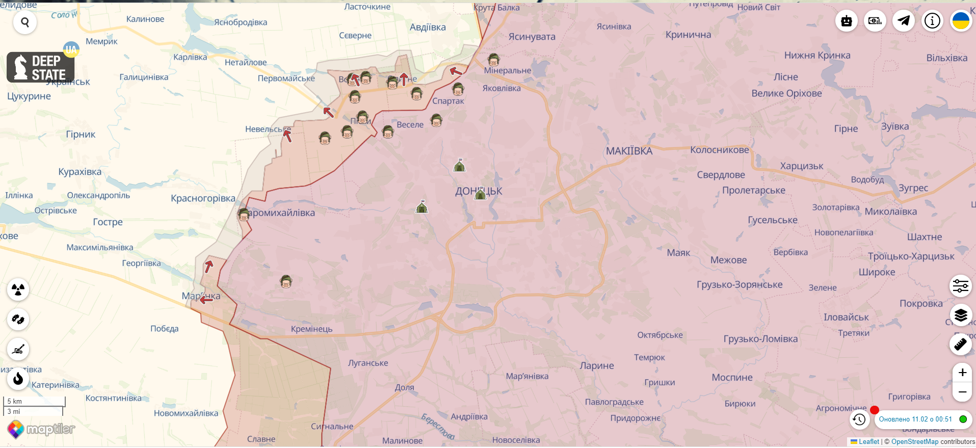 В оккупированном Донецке мощная ''бавовна'': слышны звуки детонации, валит черный дым. Видео