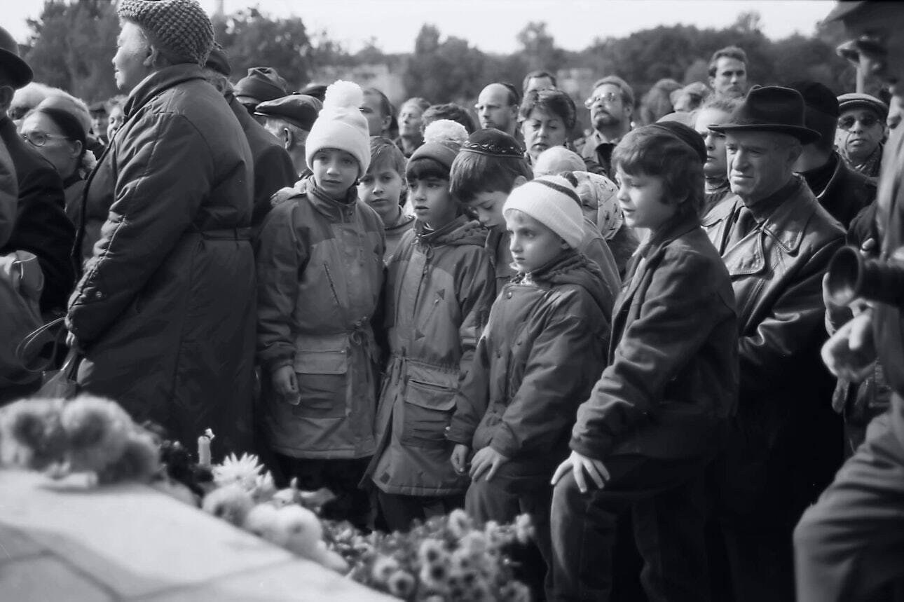"Не хотілось вірити, що українцям будуть брехати": Київ у 1990-х очима британського дипломата. Фото