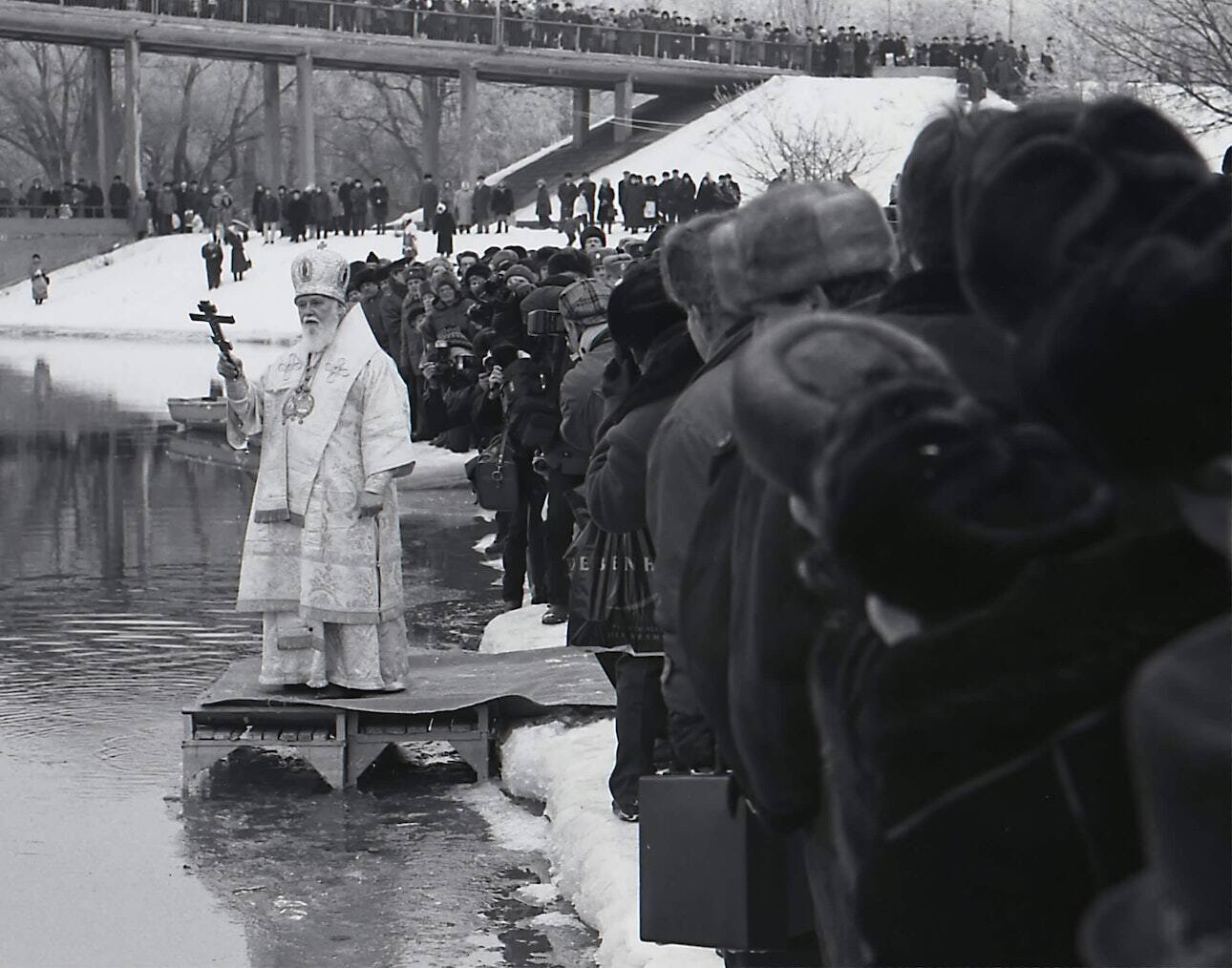 "Не хотілось вірити, що українцям будуть брехати": Київ у 1990-х очима британського дипломата. Фото