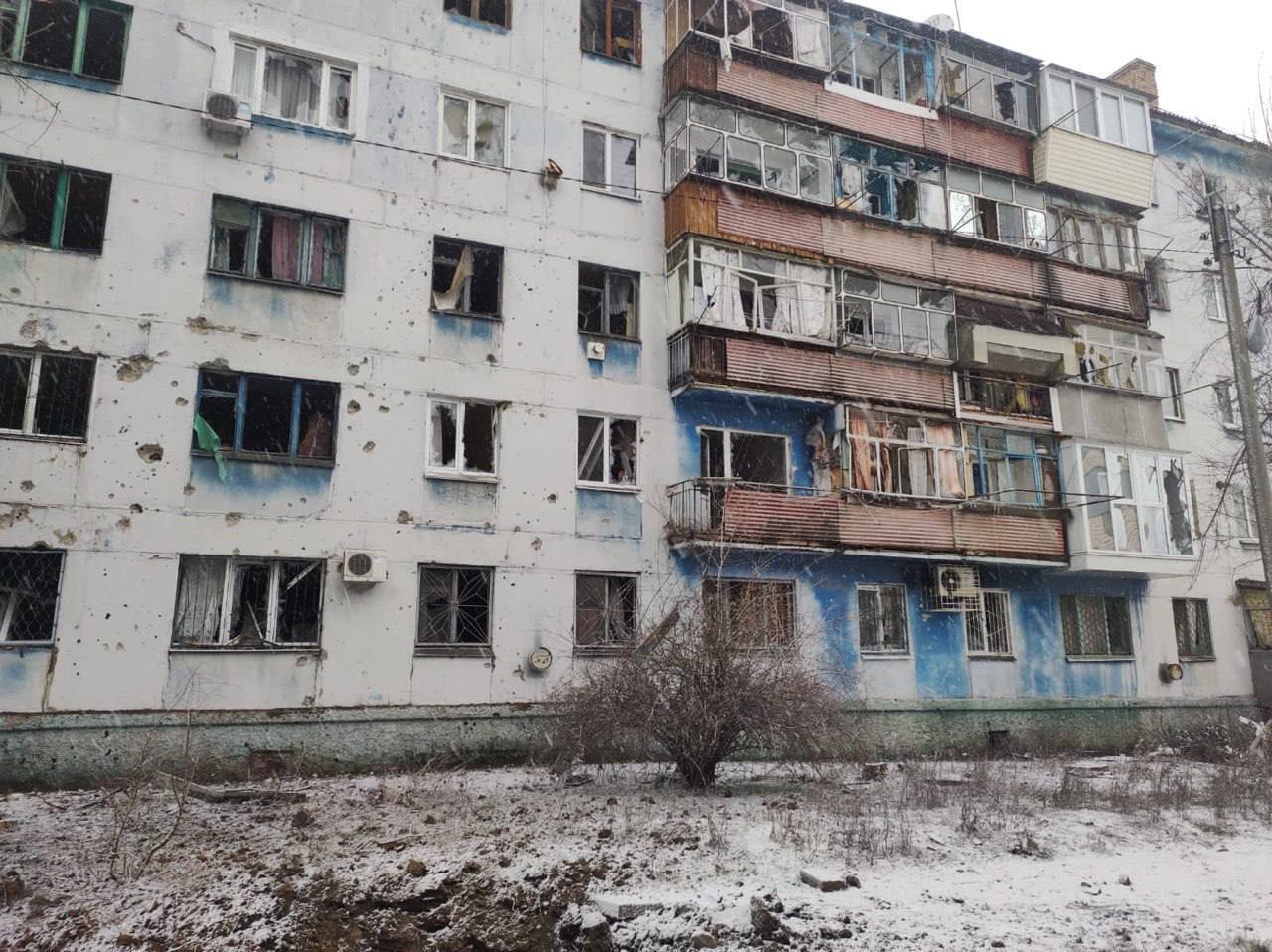 Россия обстреляла Никополь из ствольной артиллерии: есть жертва. Фото