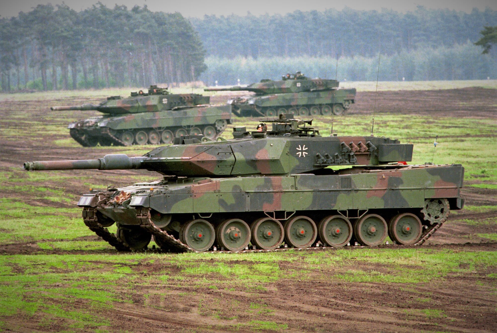 Немецкие танки Leopard 2 едут в Украину