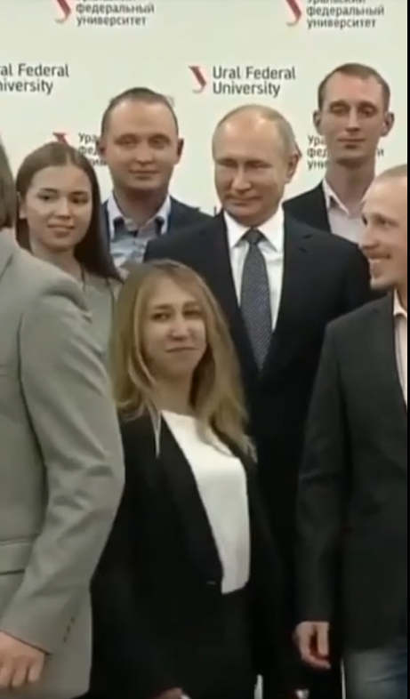 "Синдром маленької людини": як Путін намагається приховати свій головний комплекс і чому все частіше стає посміховиськом. Фото і відео 