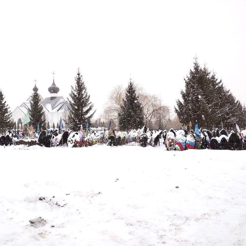 В Тамбове разрослось кладбище ликвидированных в Украине "вагнеровцев": повезло, что похоронили по-человечески. Фото