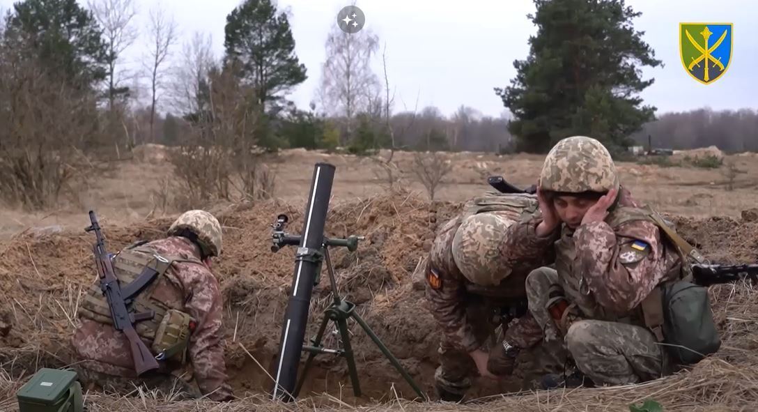 "Войска на месте стоять не могут": Наев показал, как украинские защитники готовятся к обороне на севере. Видео