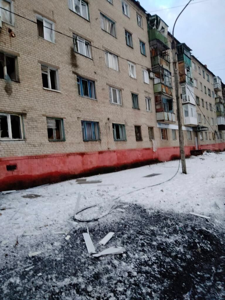 Россия нанесла ракетный удар по Дружковке в Донецкой области: фото последствий