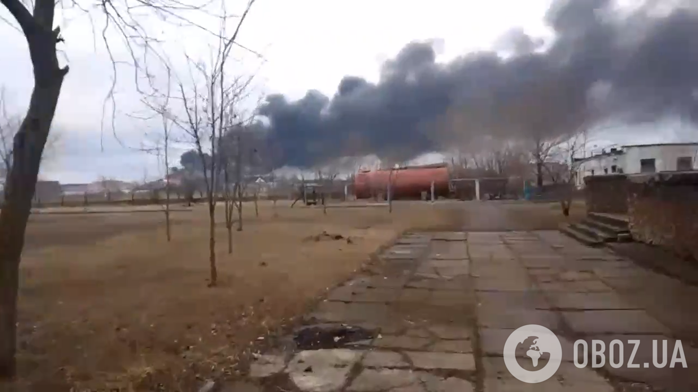 В Бердянске загорелась база отдыха "Райский уголок"